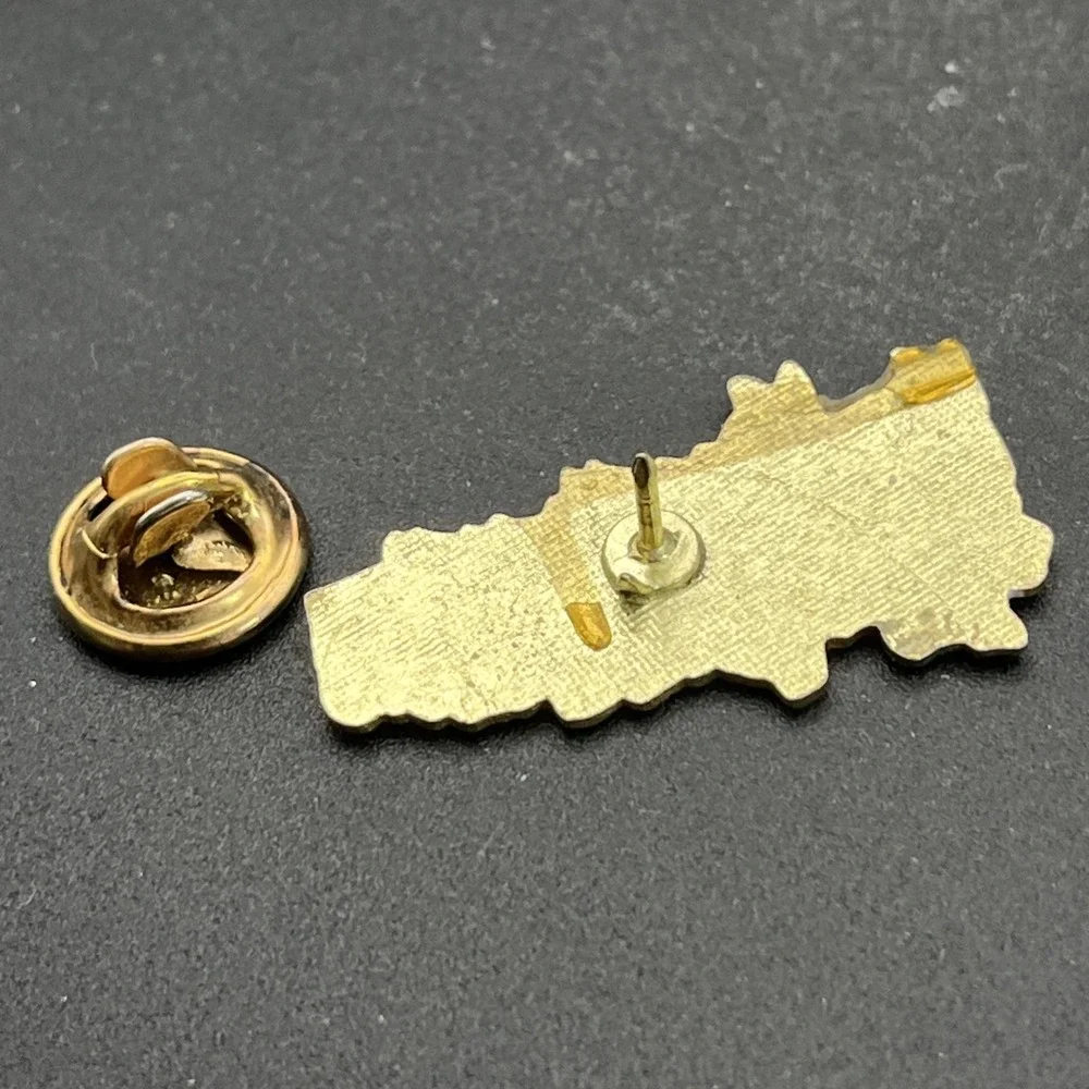 Budweiser Clydesdales Horses Alcohol Beer‎ Lapel Hat Pin
